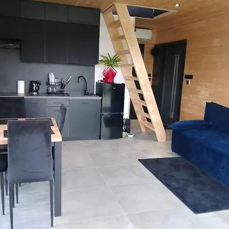 Nad Jeziorkiem Sauna -silownia-balia Waliska