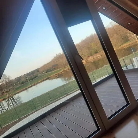 Nad Jeziorkiem Sauna -silownia-balia アパート *